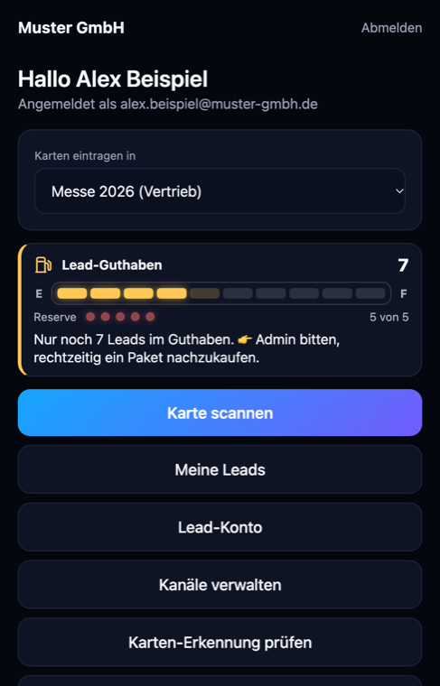 Tankanzeige mit wenig Guthaben und Warnhinweis